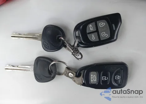 2016 Hyundai Elantra Se from USA, damaged, VIN 5NPDH4AE8GH692470